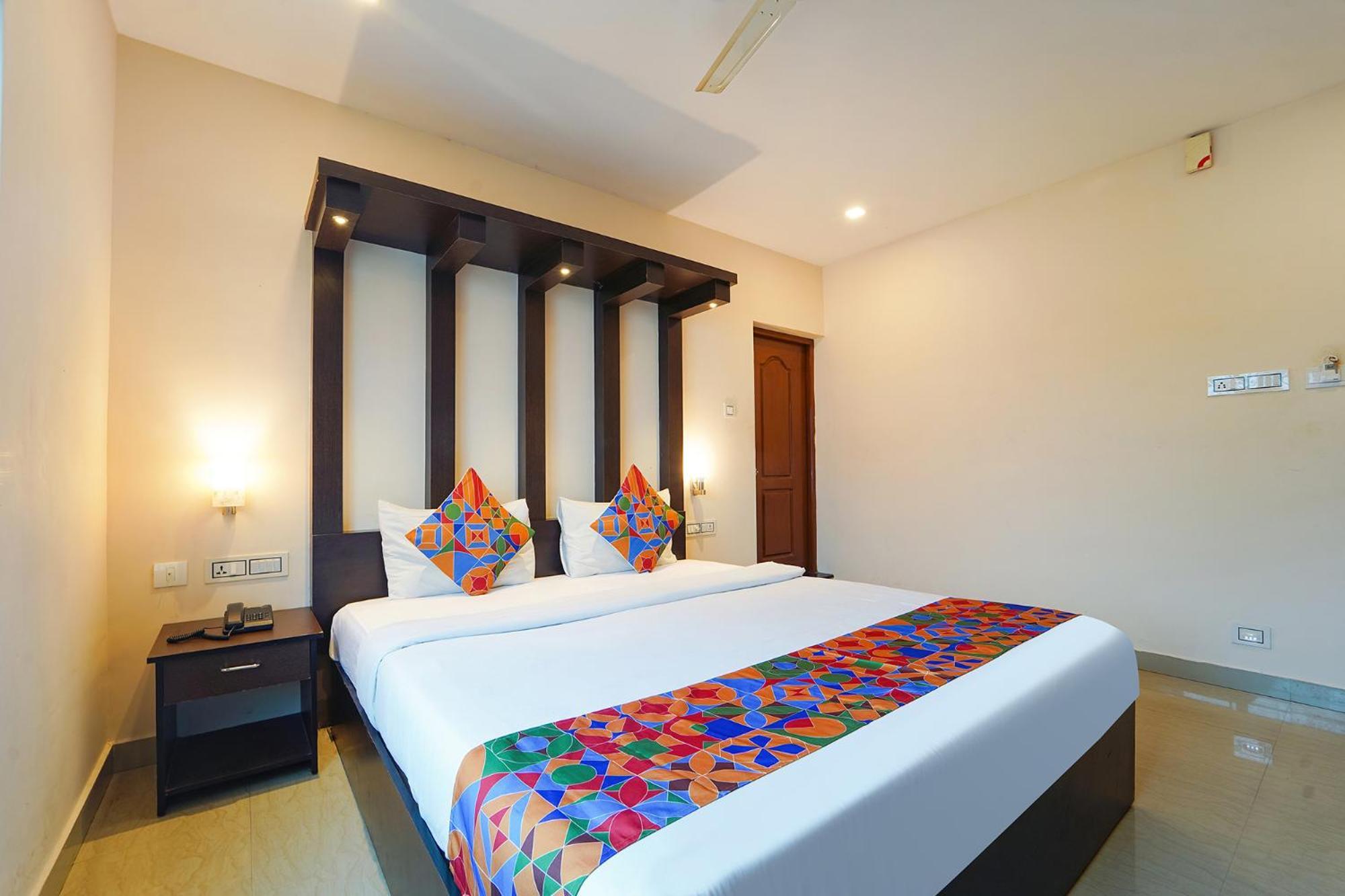 Hotel Zion Plaza Nedumbassery Esterno foto