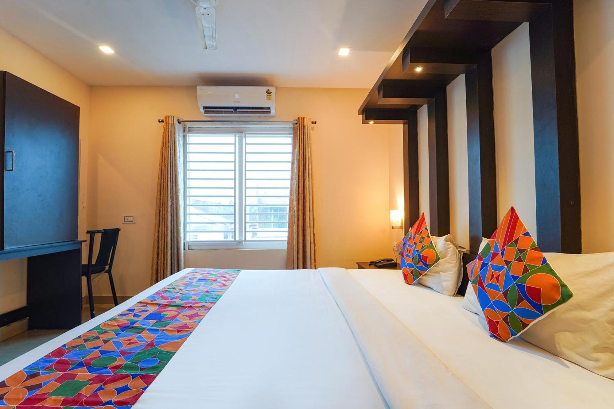 Hotel Zion Plaza Nedumbassery Esterno foto