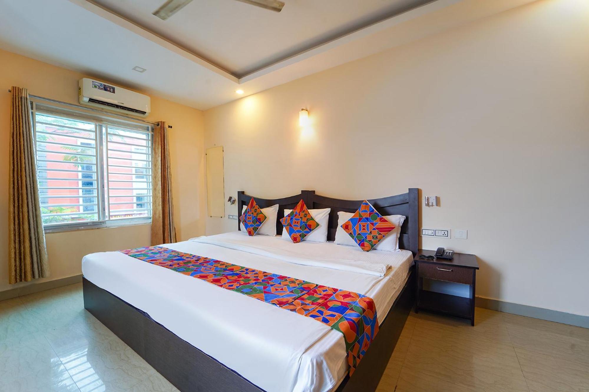 Hotel Zion Plaza Nedumbassery Esterno foto